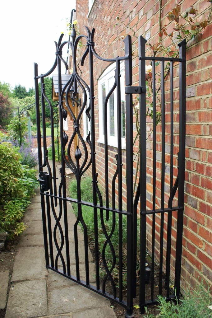 A finished Gate